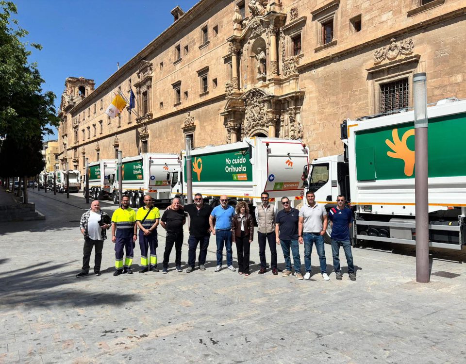 Los camiones entregados por Equipos Femazz